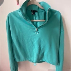 cropped sweatshirt